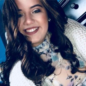 Meet your Posher, Macy